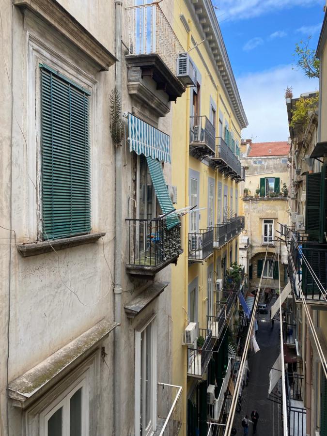 Апартаменты Casa Kamalei, Tra Plebiscito E Lungomare Неаполь Экстерьер фото
